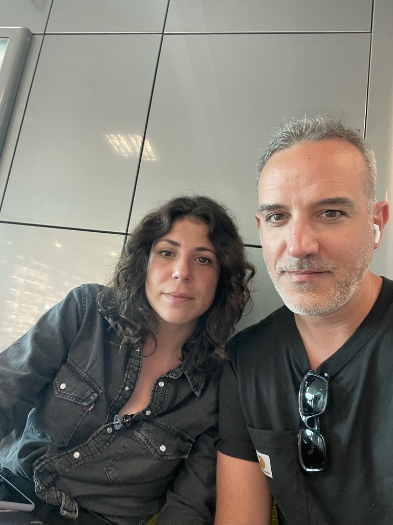 Mattia e Mara in aeroporto